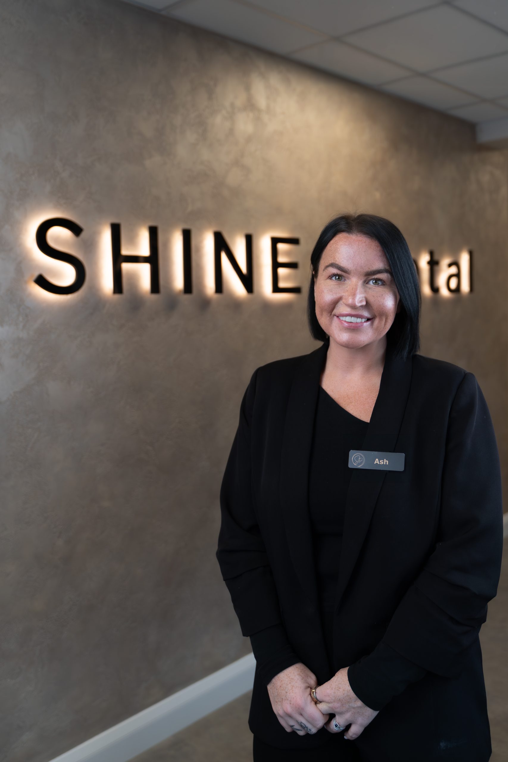Team : Shine dental