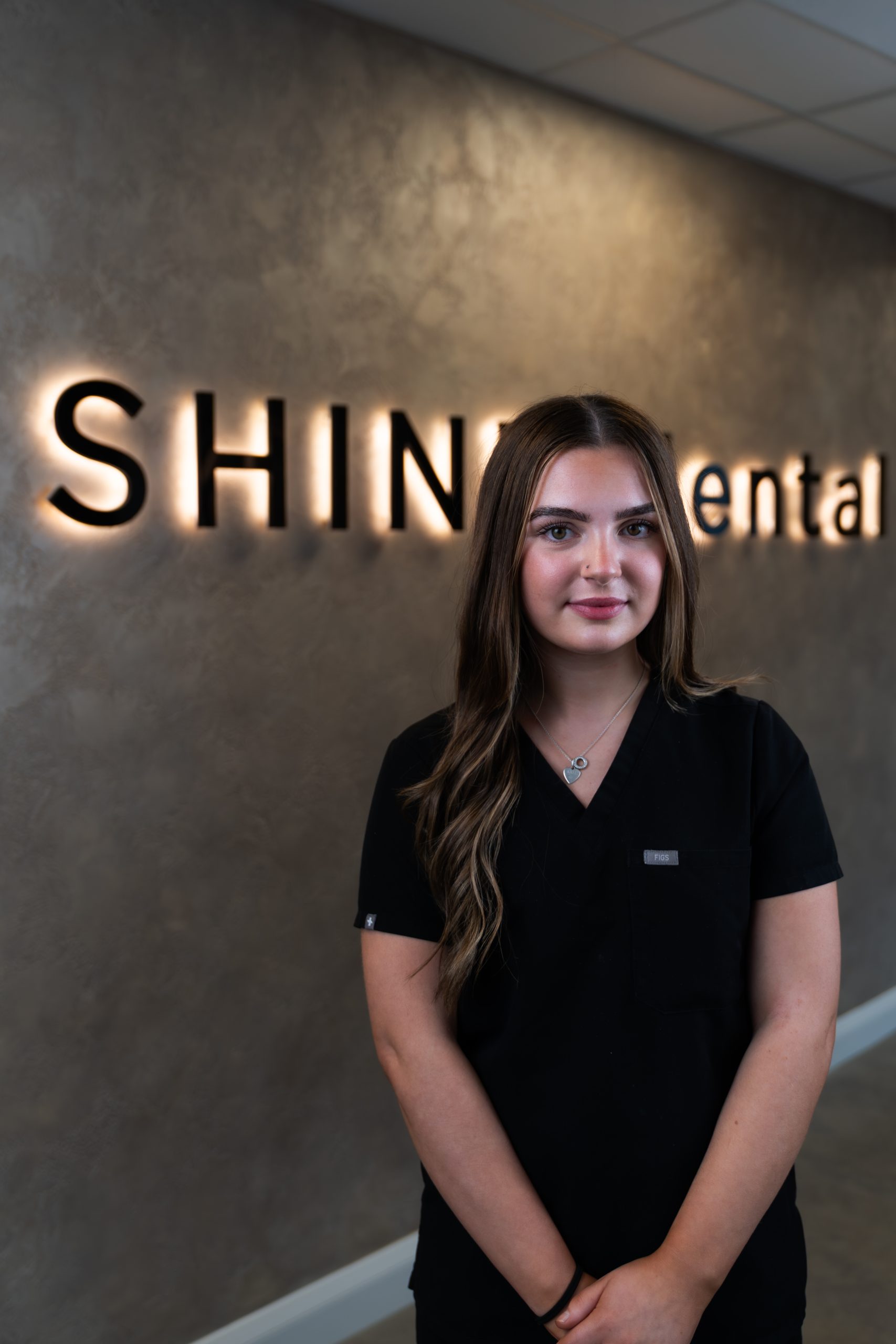 Team : Shine dental